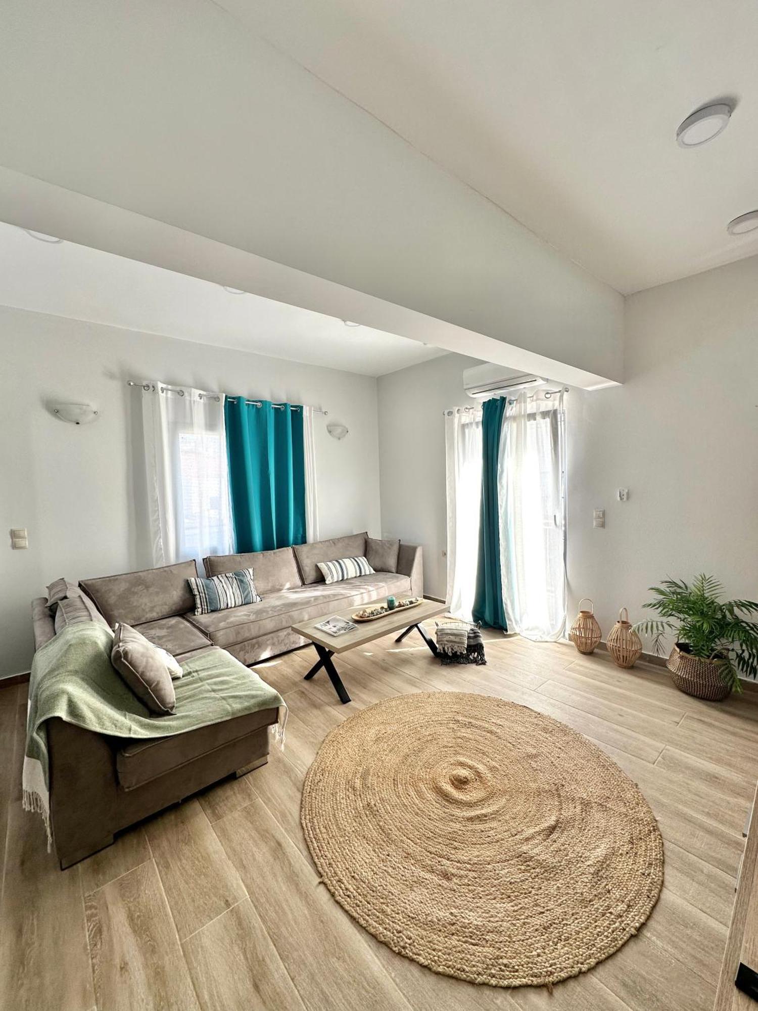 Exquisite 4-Bedroom Prestige Apartment Rhodes City Exteriér fotografie